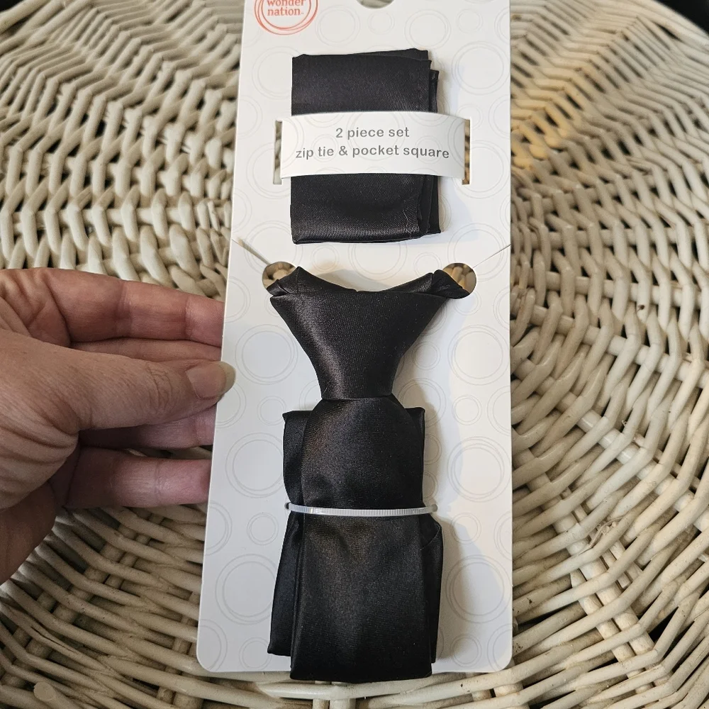 Wonder Nation Black Tie and Pocket Square Set